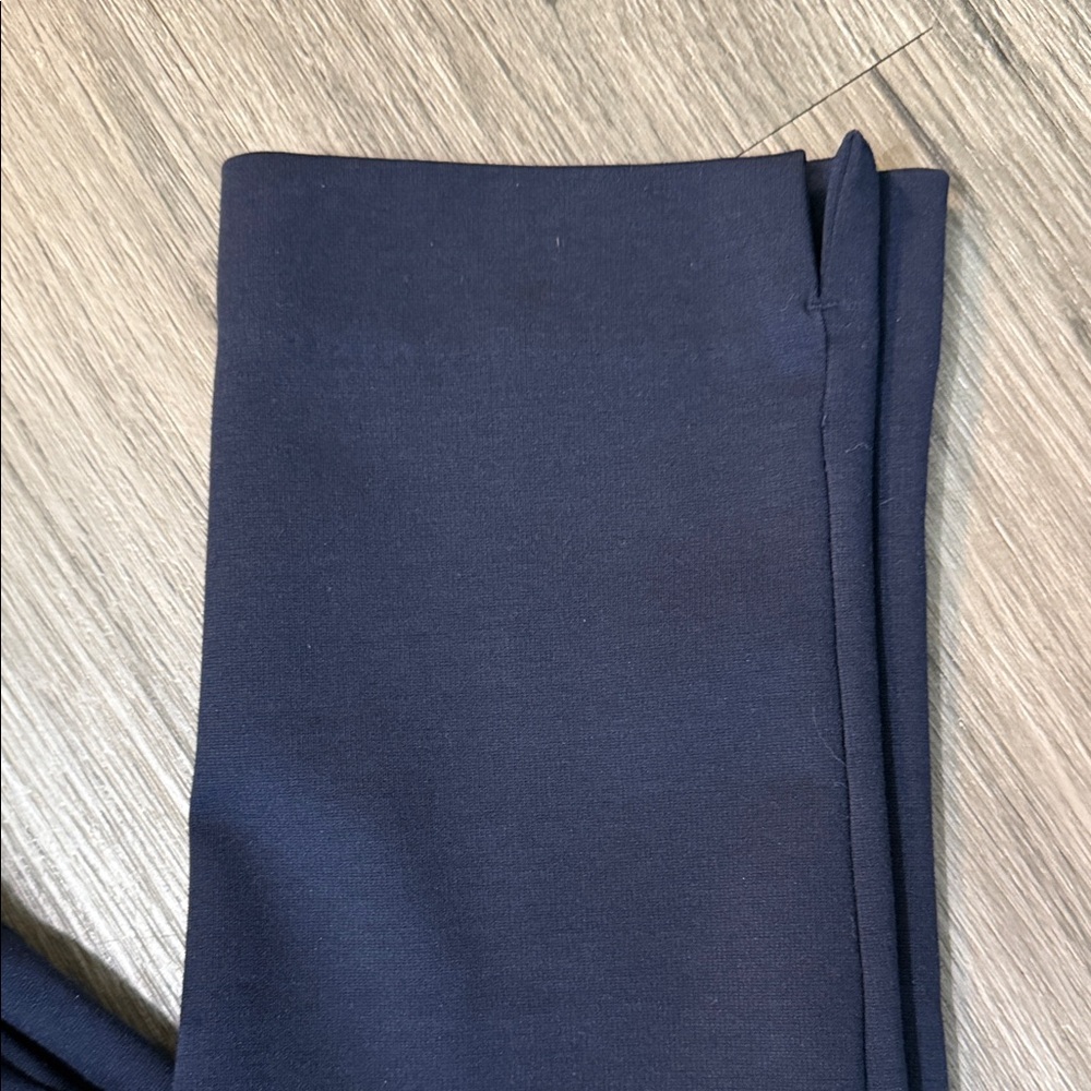 GAP Women's Dark Blue Skinny Pants EUC - Picture 3 of 6